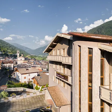 Hotel Vezza Alpine Lodge&Spa-3